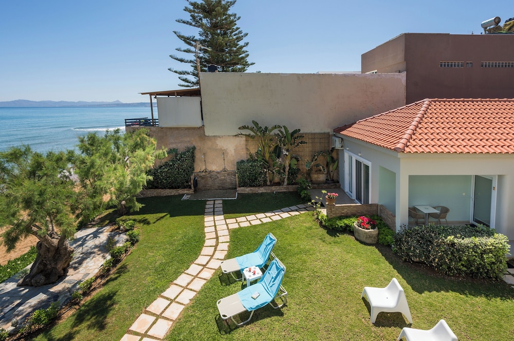 Hermes Beach Studios 34/50
