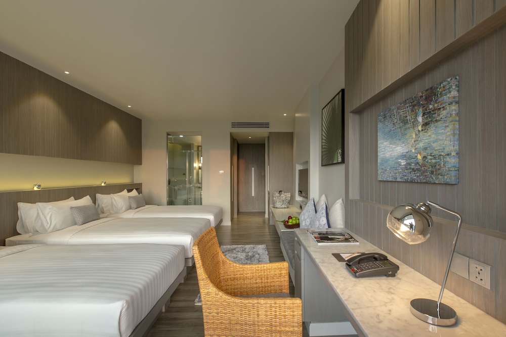 HOTEL IKON PHUKET 39/76