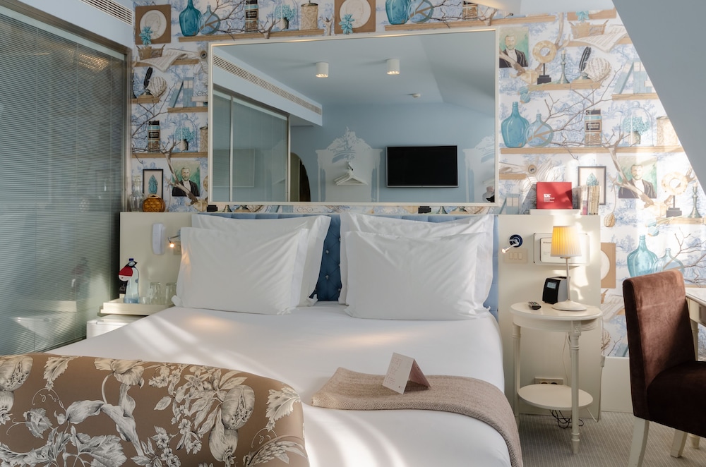 Lx Boutique Hotel 6/68