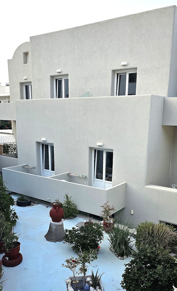 Akis Hotel 2/50
