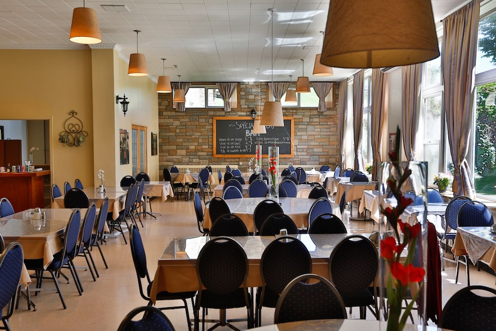 Manoir D'youville 30/50