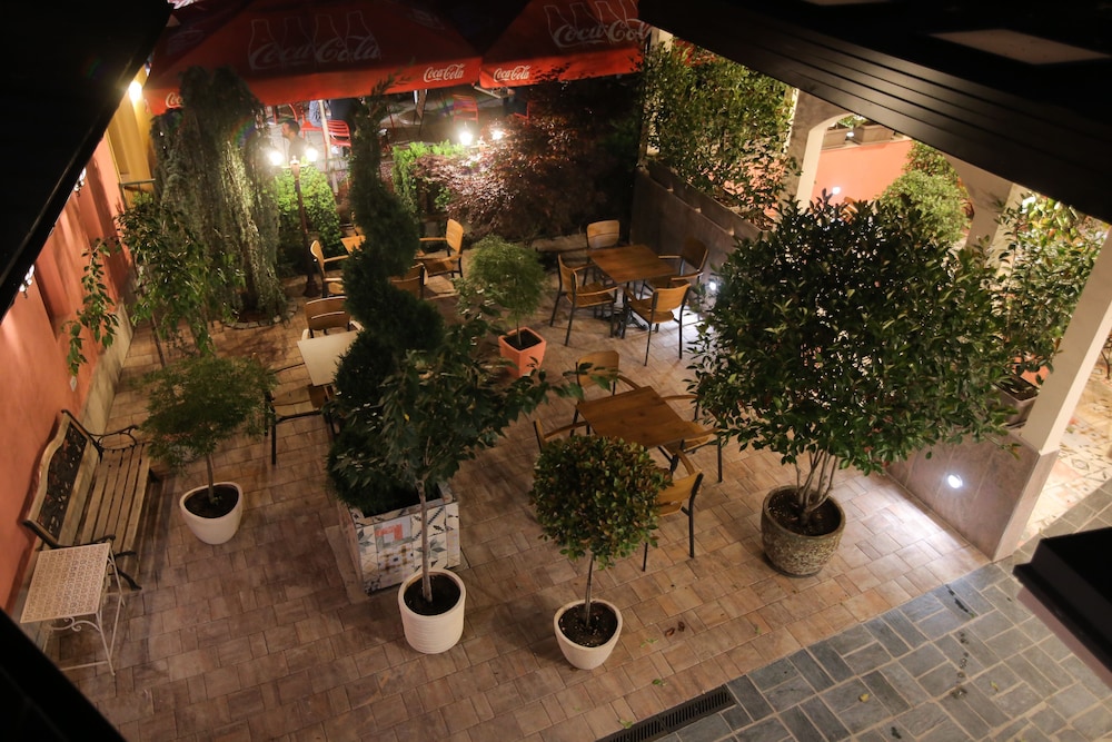 Hotel Asteria 11/63