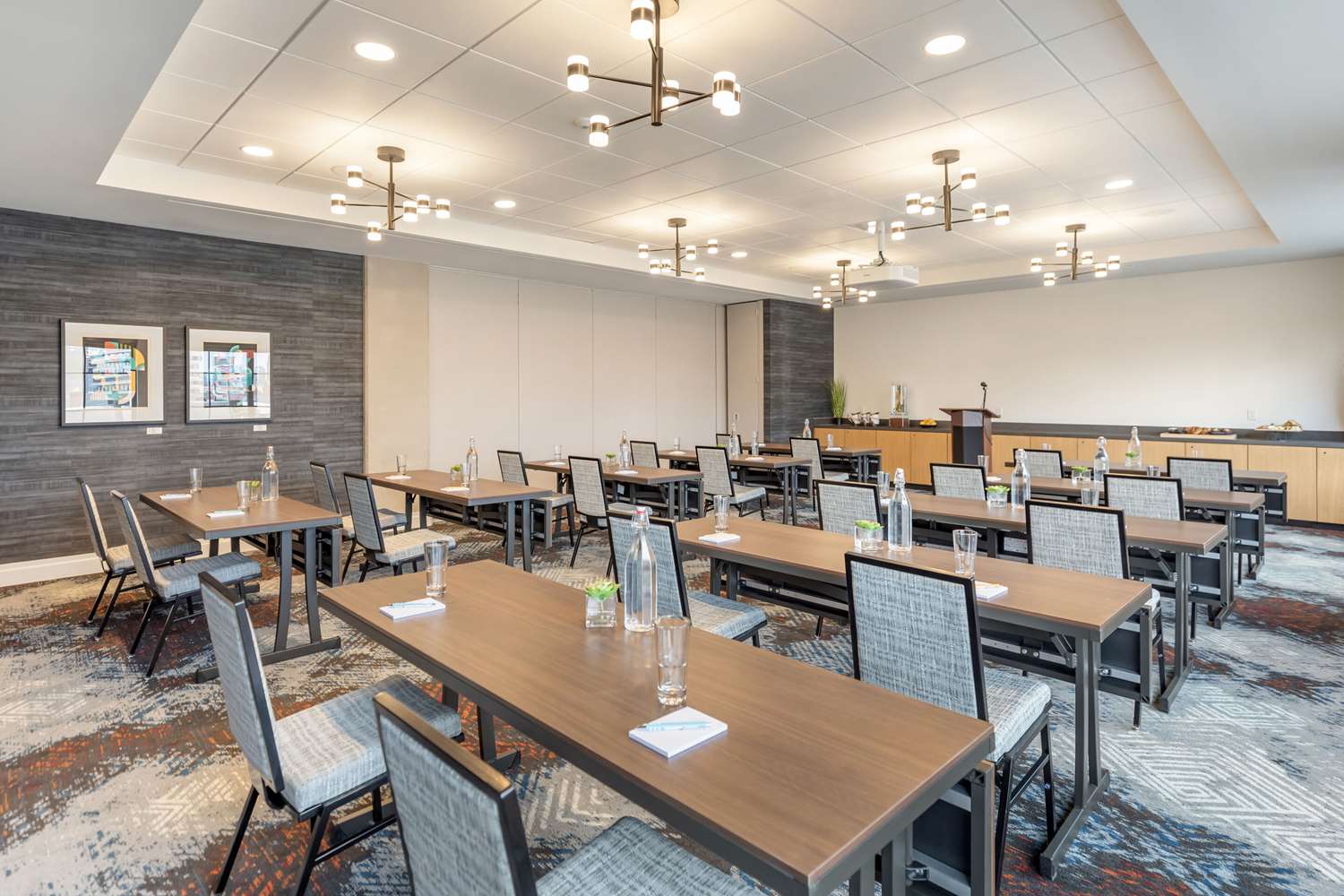 Cambria Hotel Denver Downtown RiNo CO 42/44