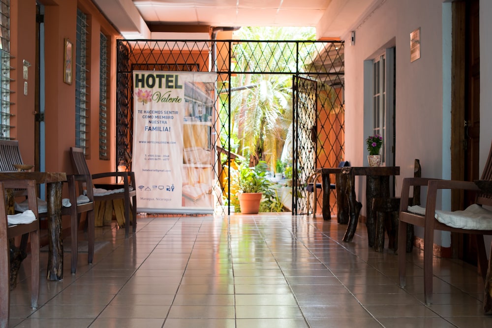 Hotel Valerie 29/46