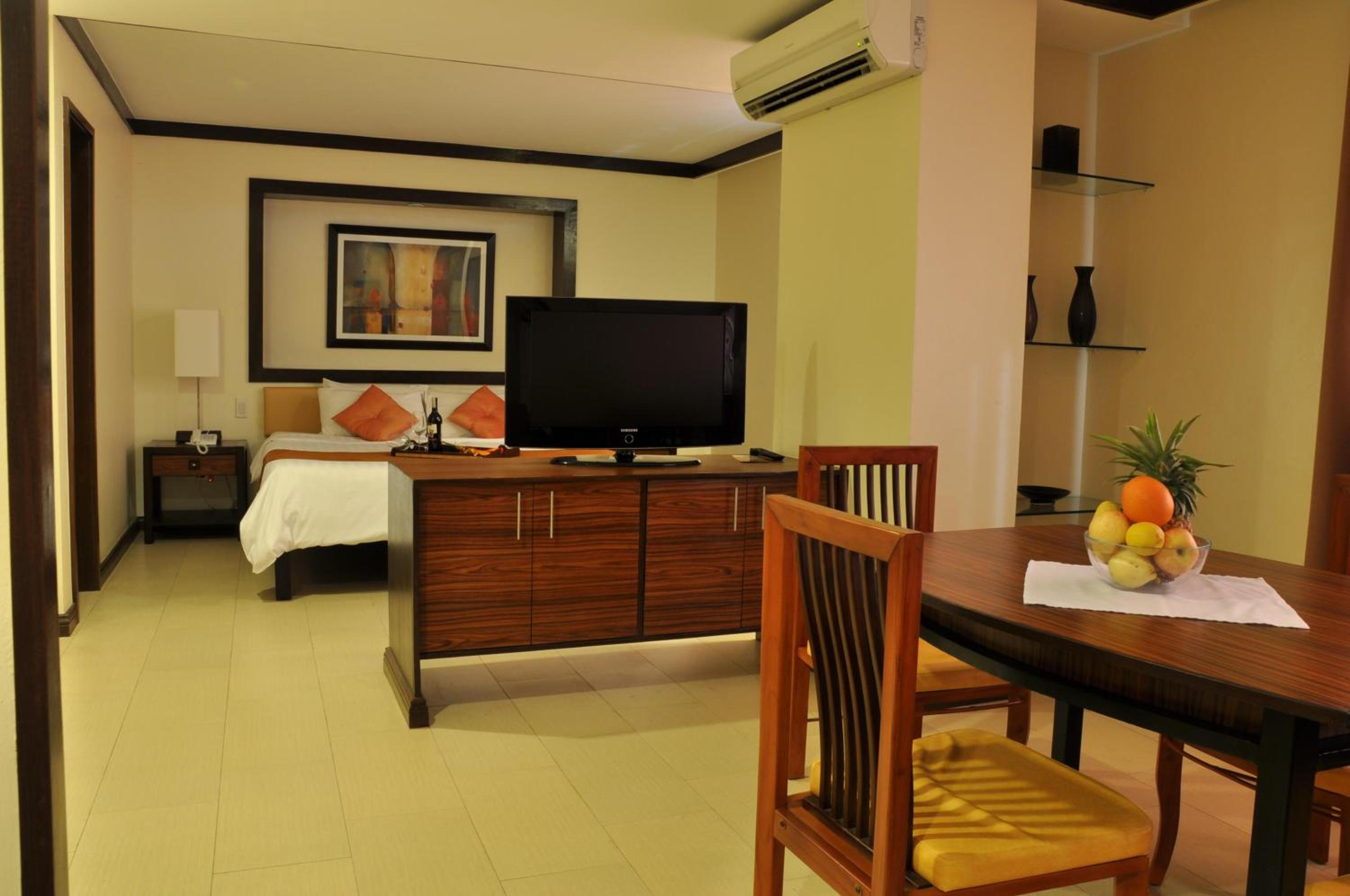 O Hotel 37/39