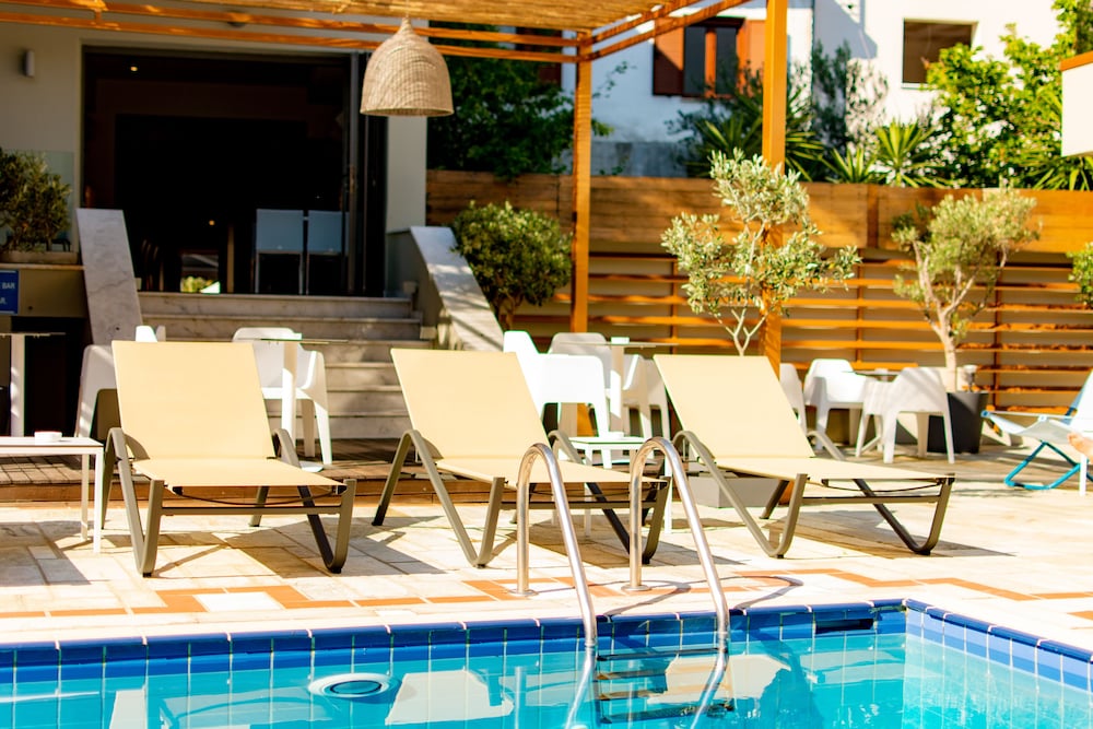 Bourtzi Boutique Hotel 43/64