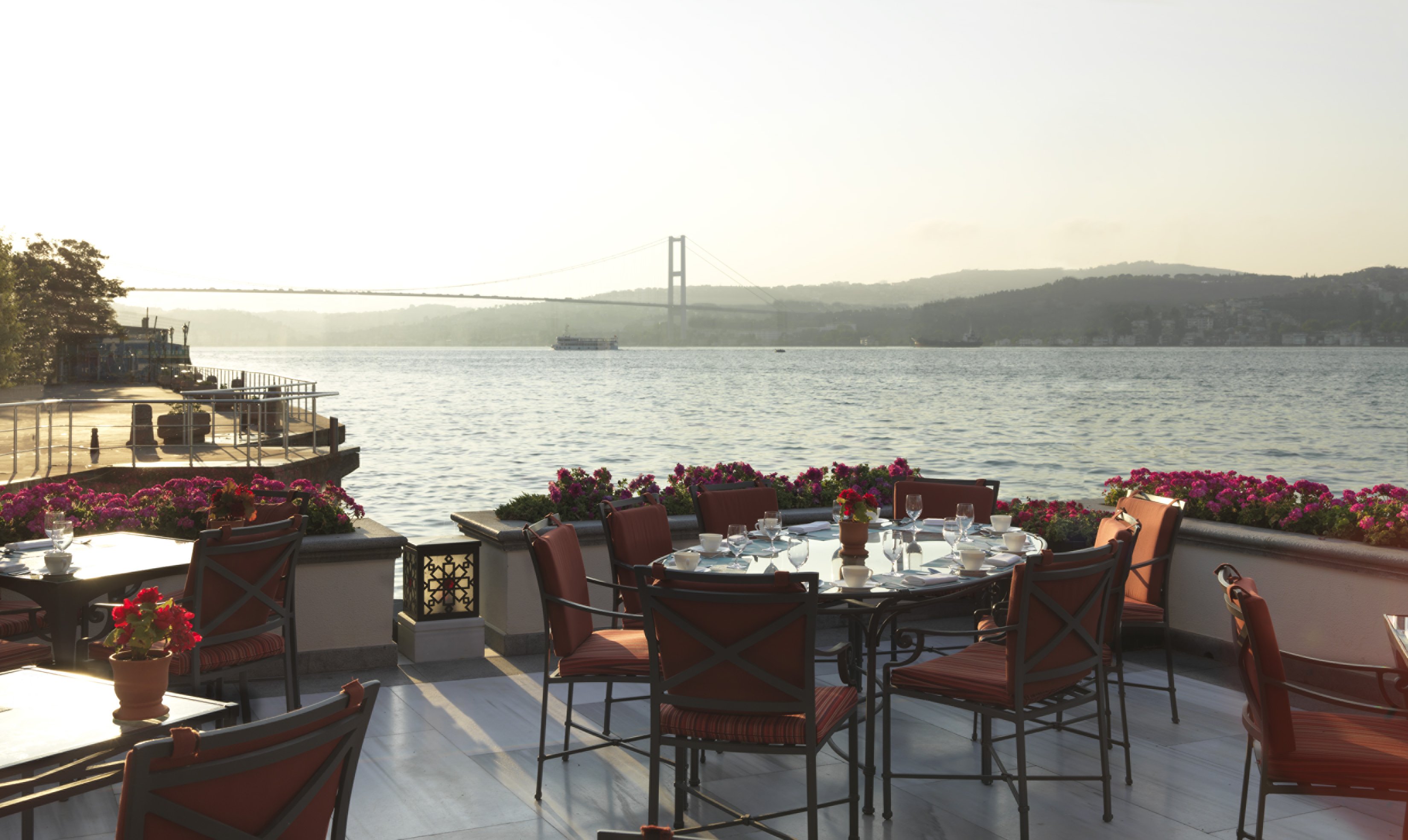 Four Seasons Hotel Istanbul at the Bosphorus 59/80