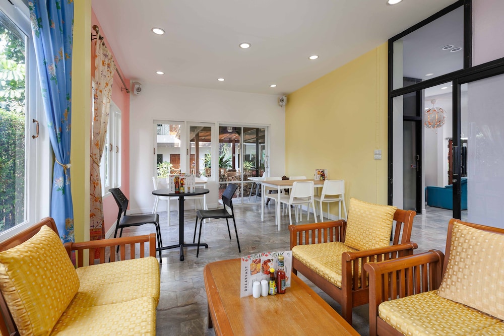 Charlie House Pinklao 44/66