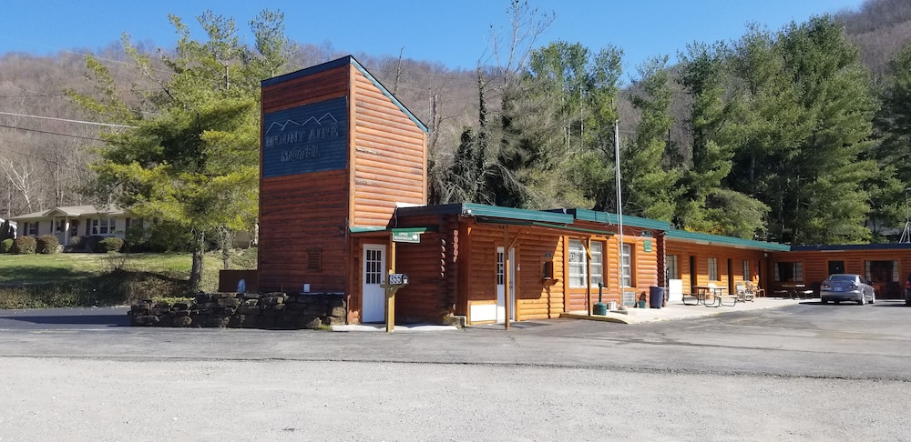 Rodeway Inn Harlan, KY 1/67