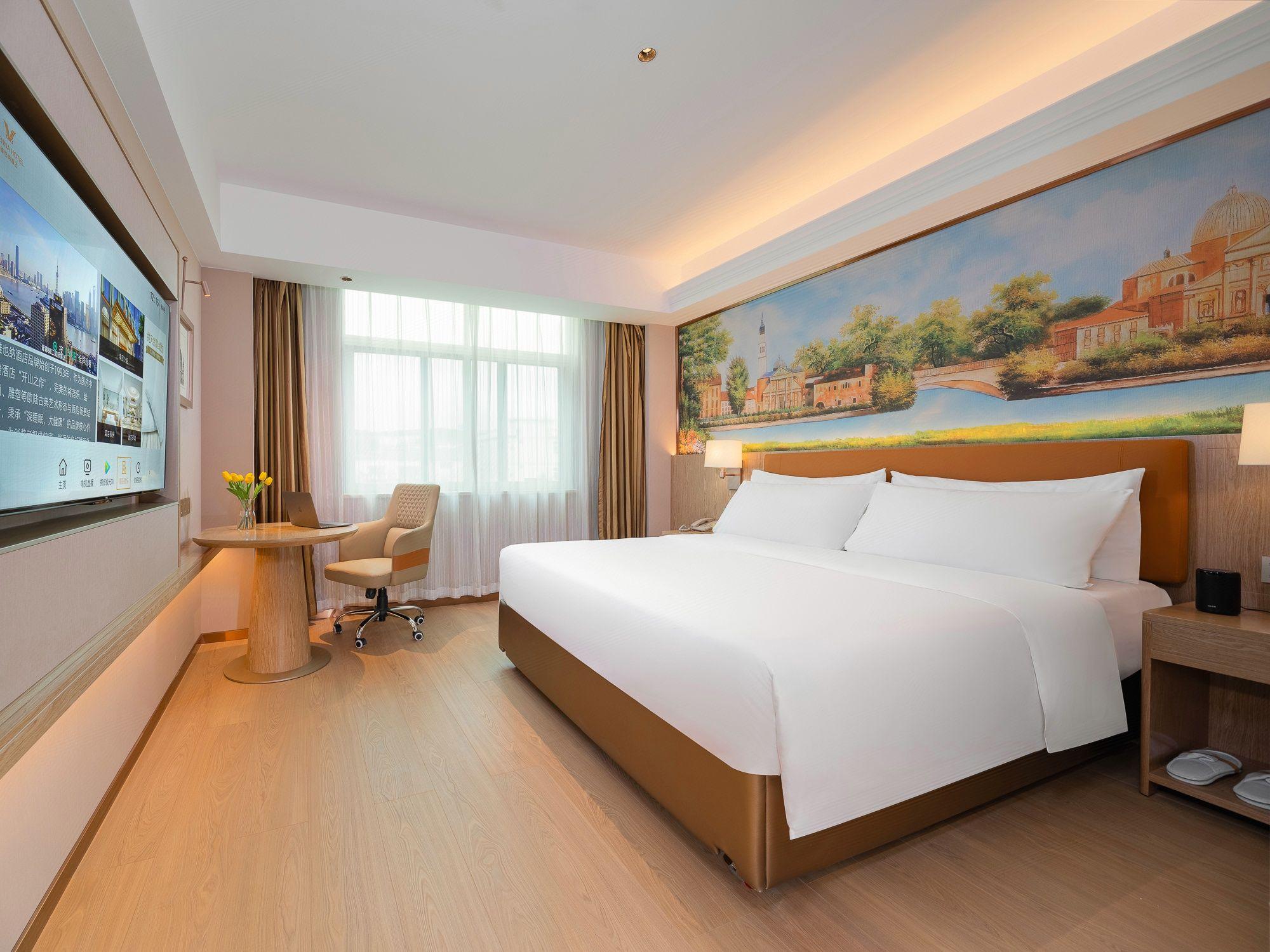 Vienna Hotel (Huidong Jilong) 19/33