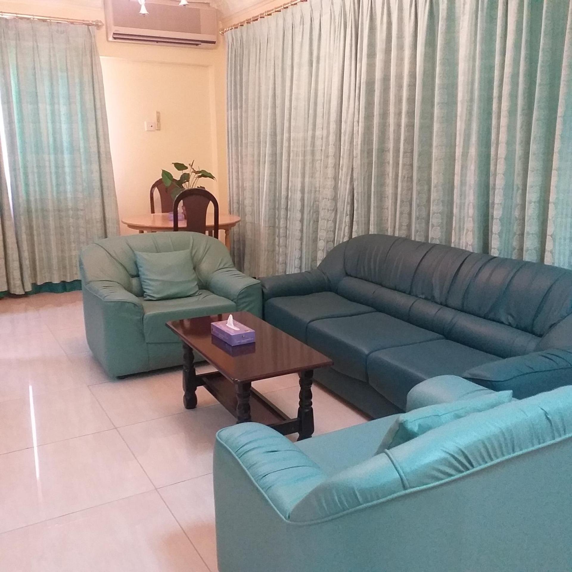Bowshar International Hotel 30/40