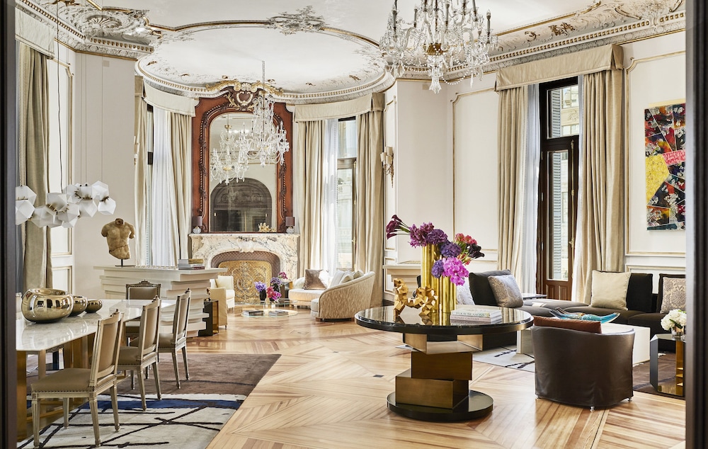 Four Seasons Hotel Madrid 64/72