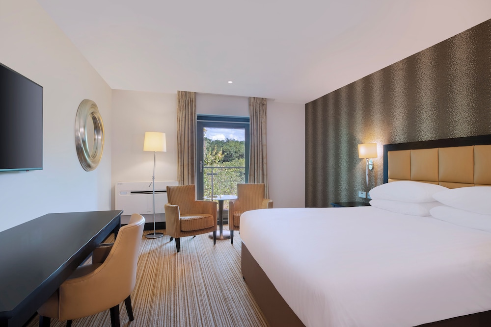 DELUXE, DOUBLE BED