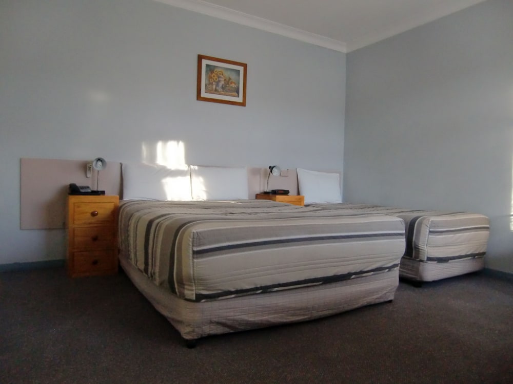 Bairnsdale Kansas City Motel 9/30
