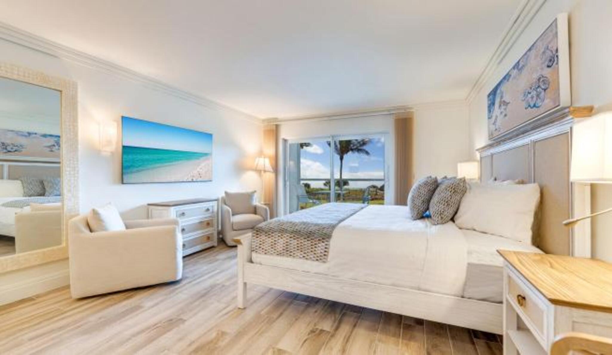 Gulf Front First Floor King