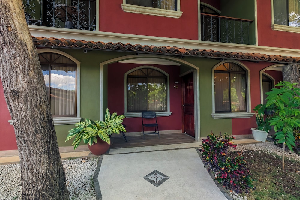 Casas del Toro Playa Flamingo 5/50