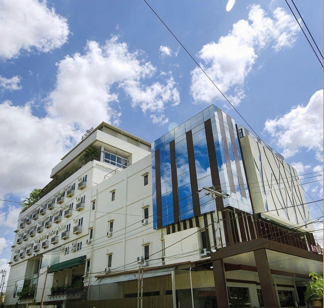 Borneo Hotel 5/37