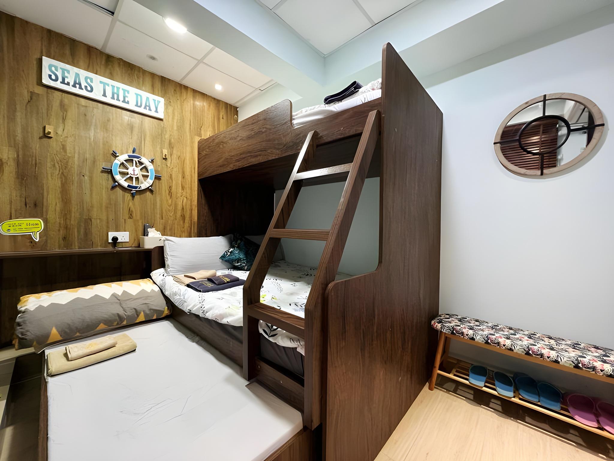 Signature, Quadruple, Multiple Beds