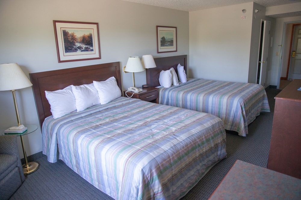 Hastings Country Inn 8/43