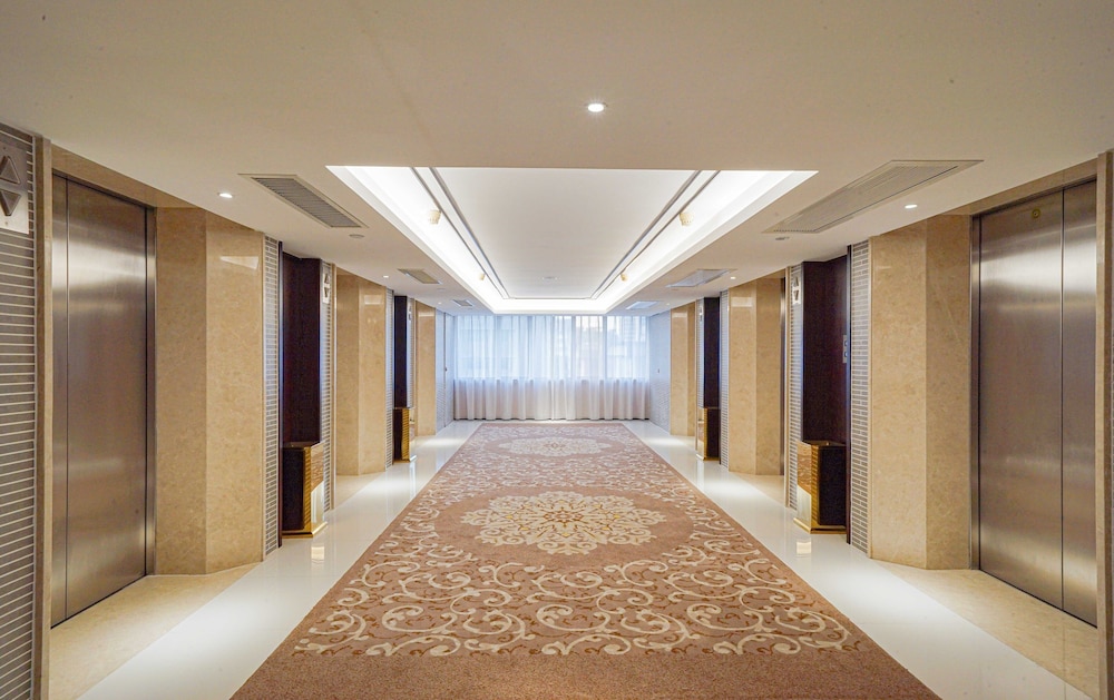 広東ホテル（孫文記念館駅） 写真1
