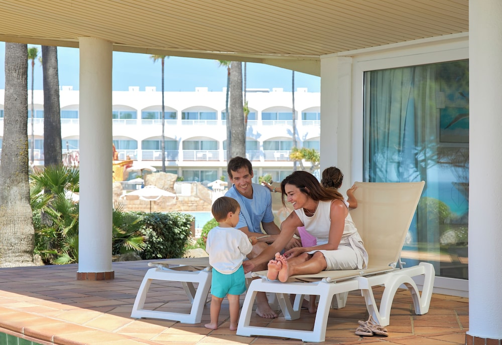 Iberostar Waves Royal Andalus 52/76