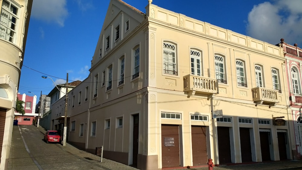 Hotel Kontiki 15/16