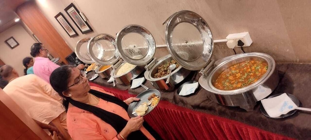 Hotel Shree Hari Grand 34/54
