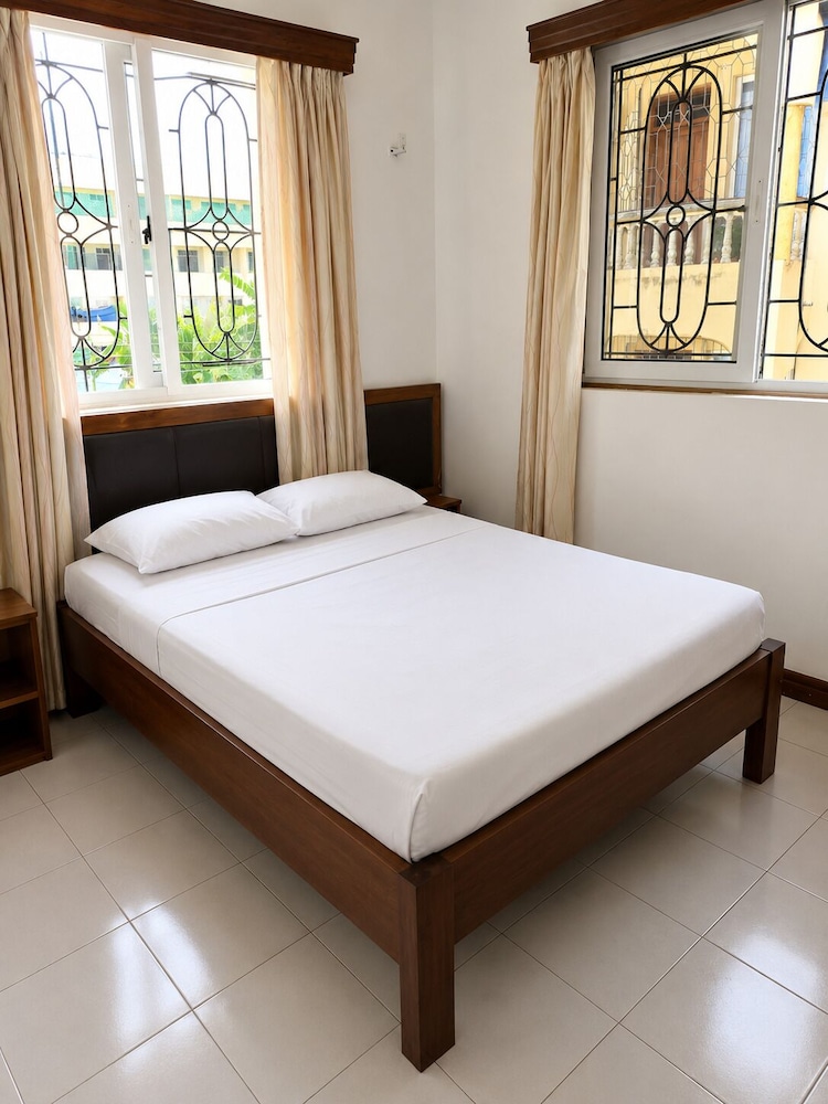 Prestige Leisure Hotel 11/50