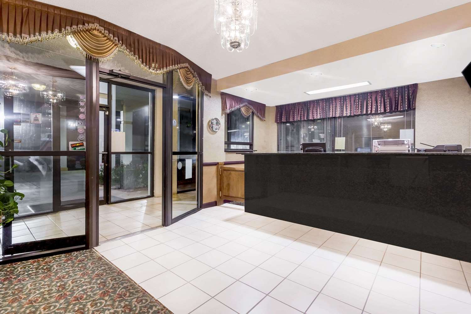 Howard Johnson By Wyndham Perry GA 3/22