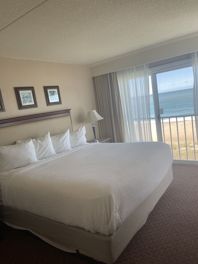 Princess Royale Oceanfront Resort 27/79