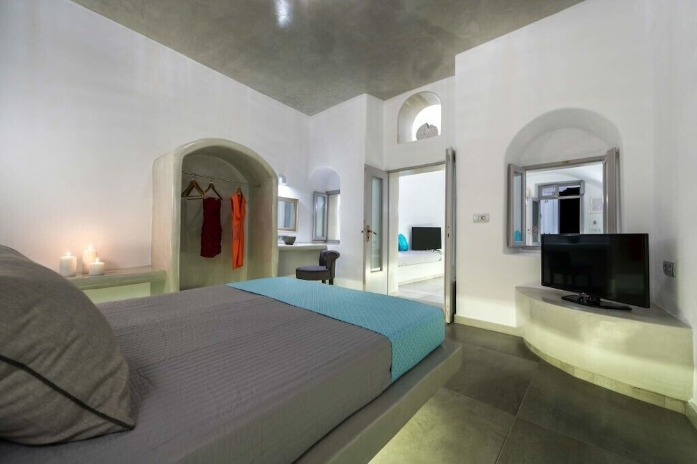 Nefeli Homes 9/50