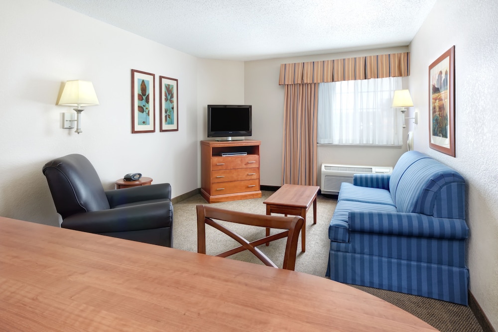 Candlewood Suites Kenosha 22/39