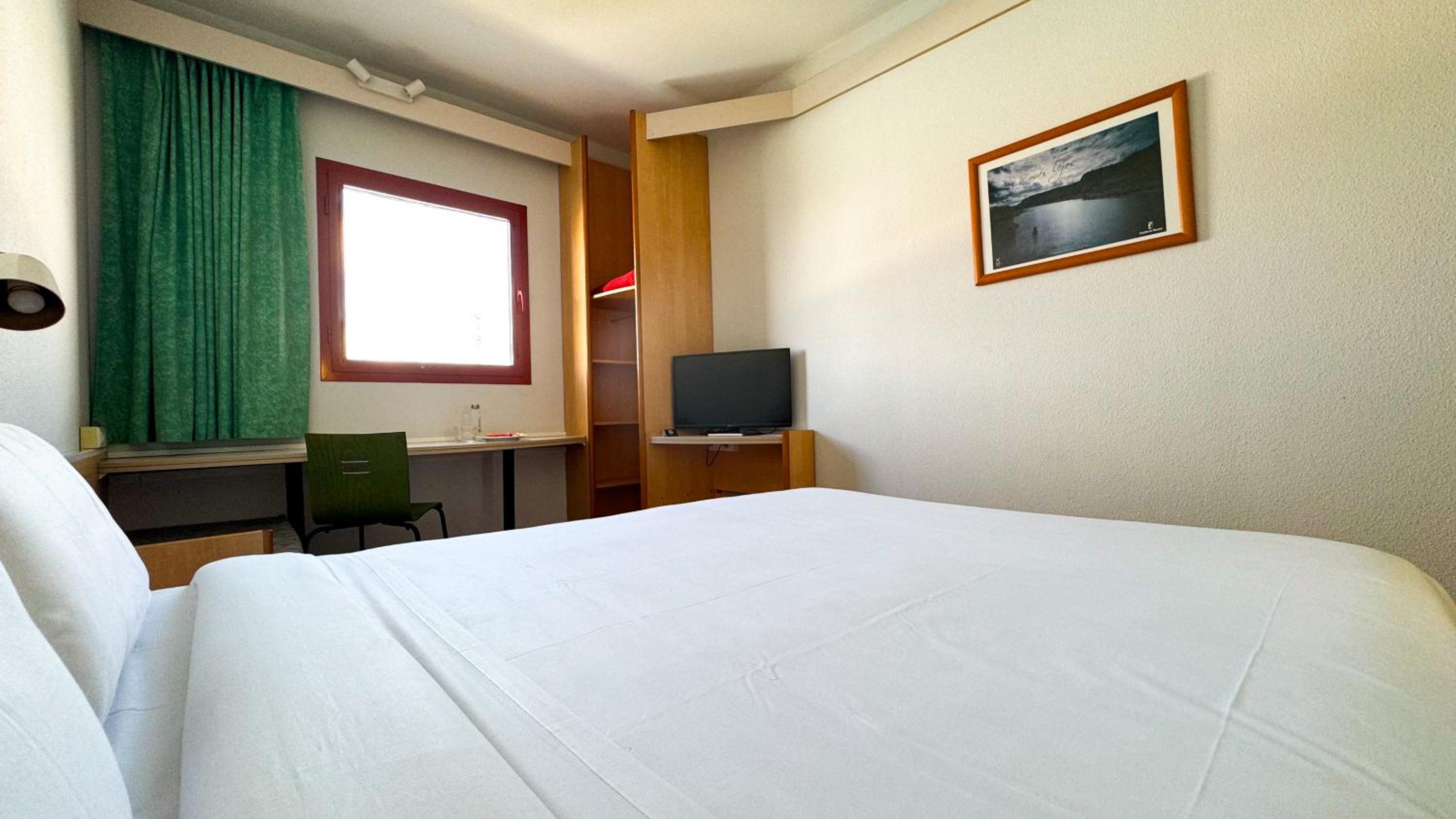 Iris Hotel 15/59