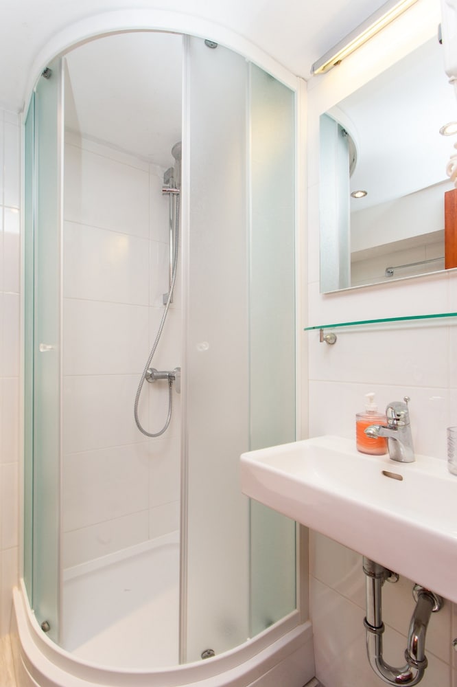 Apartments Ivana 11/63