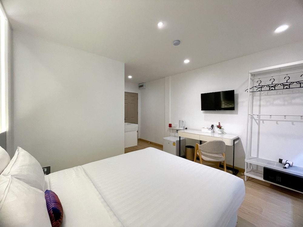 SUPERIOR, DOUBLE BED