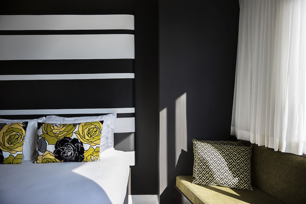 Movenpick Hotel Auckland 15/75