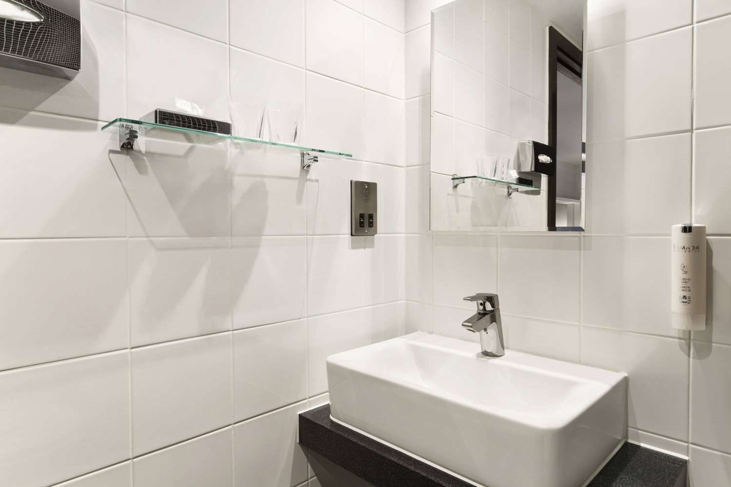 Ramada by Wyndham Oxford 14/16