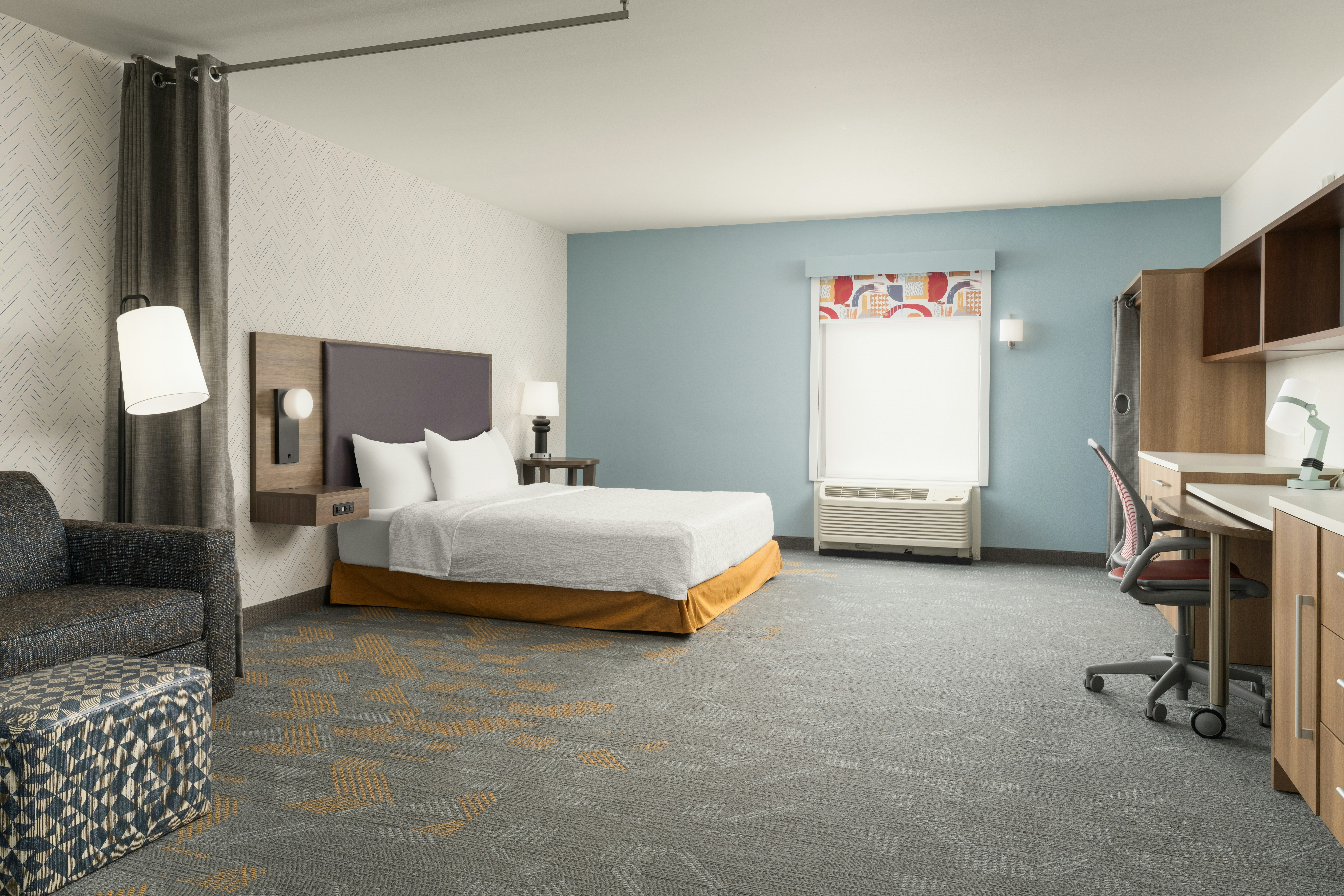 STUDIO, KING BED, ACCESSIBLE