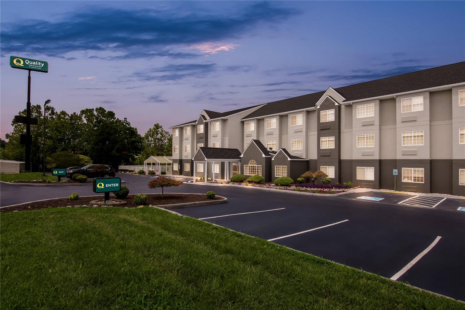 Quality Inn & Suites Bristol North 29/32