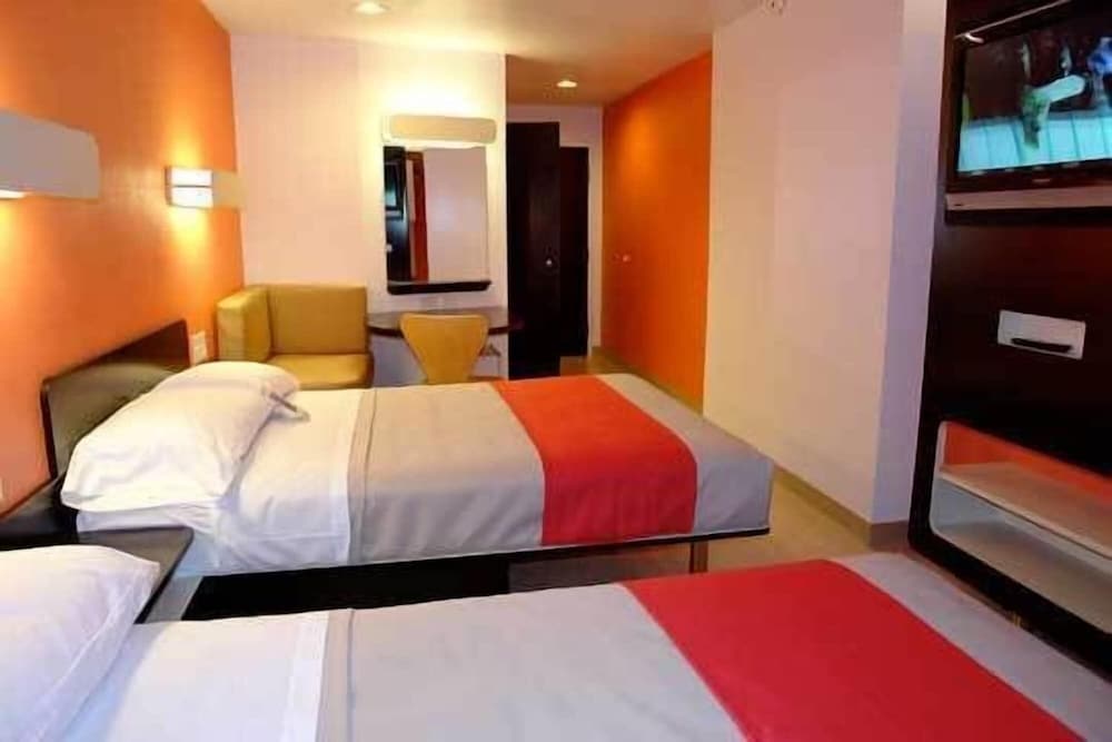Motel6 Albany, NY - Airport 23/56