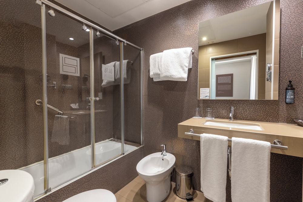 Bibo Suites Hotel 52/54