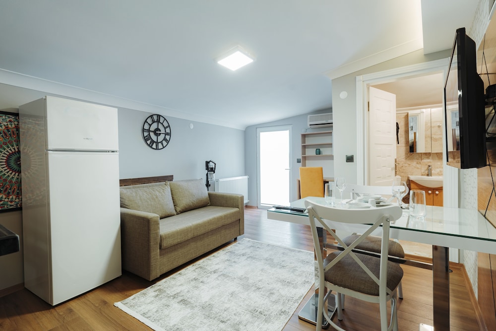 Umut Apartments 33/50