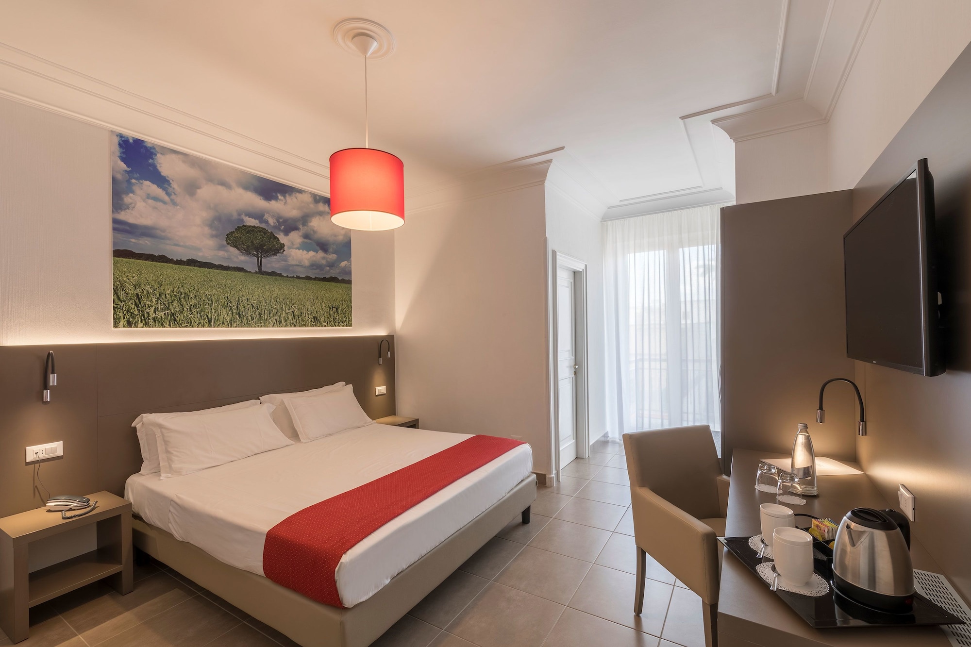 DELUXE, DOUBLE OR TWIN BED