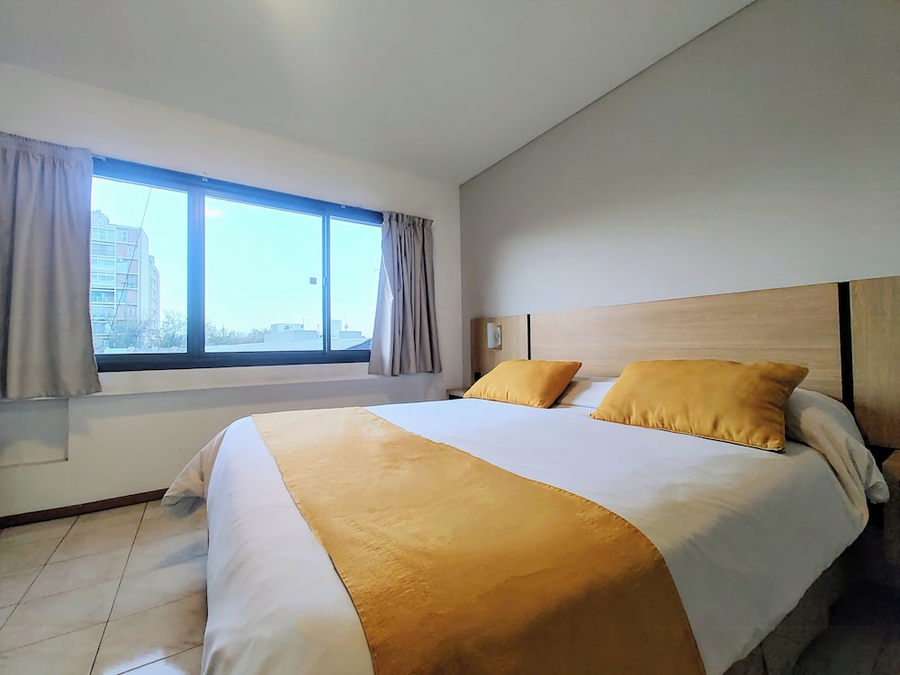 EXECUTIVE, APARTMENT