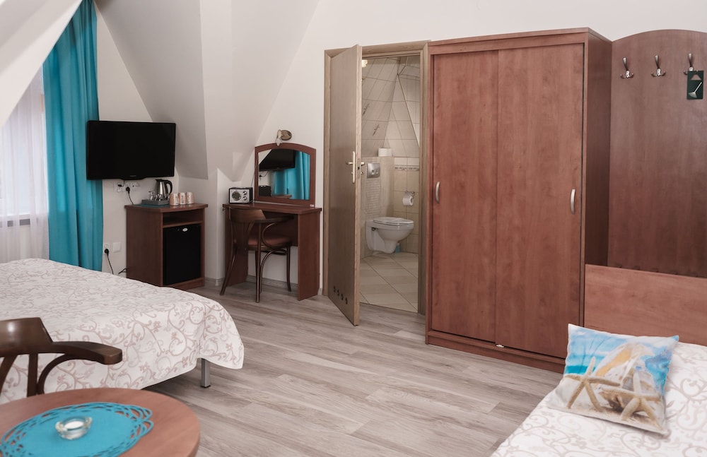 Hotel Cis W Swinoujsciu 35/43