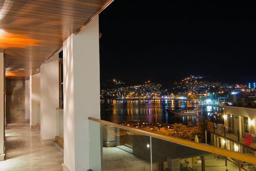 Marisol Boutique Hotel 47/50