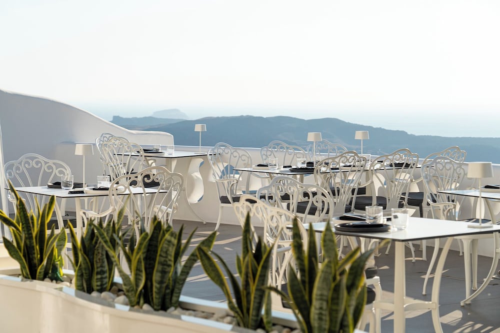 Aperto Suites - Adults Only 47/50