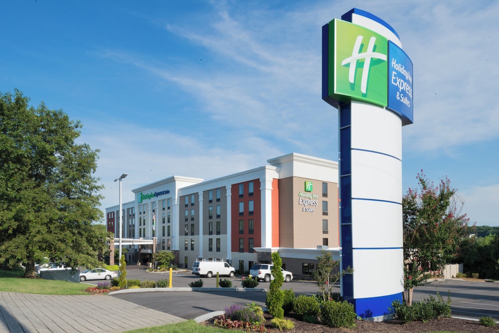 Holiday Inn Express & Suites NASHVILLE SOUTHEAST - ANTIOCH 4/70