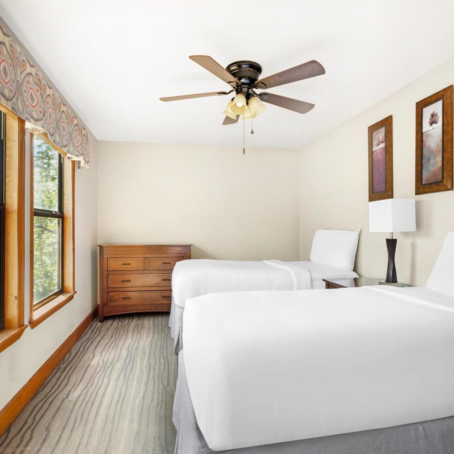 2 BEDROOMS, SUITE, KING AND QUEEN BED, BALCONY
