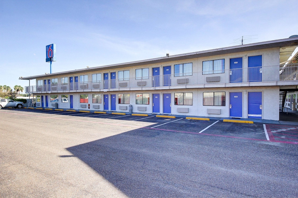 Motel6 Laredo Tx South 43/49